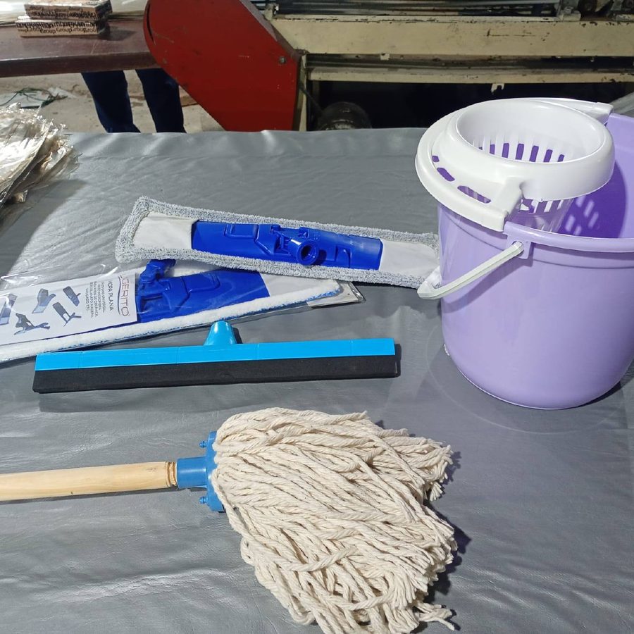Secador de piso de mopa plana Derit Plast